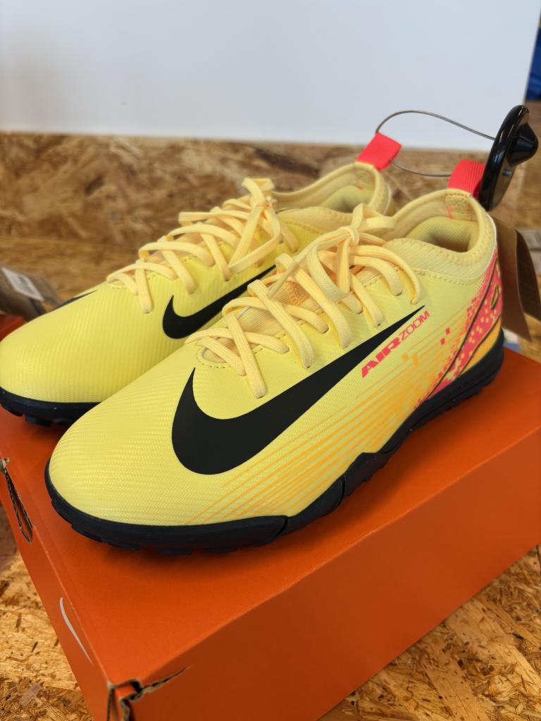 Nike gervigras skór 36