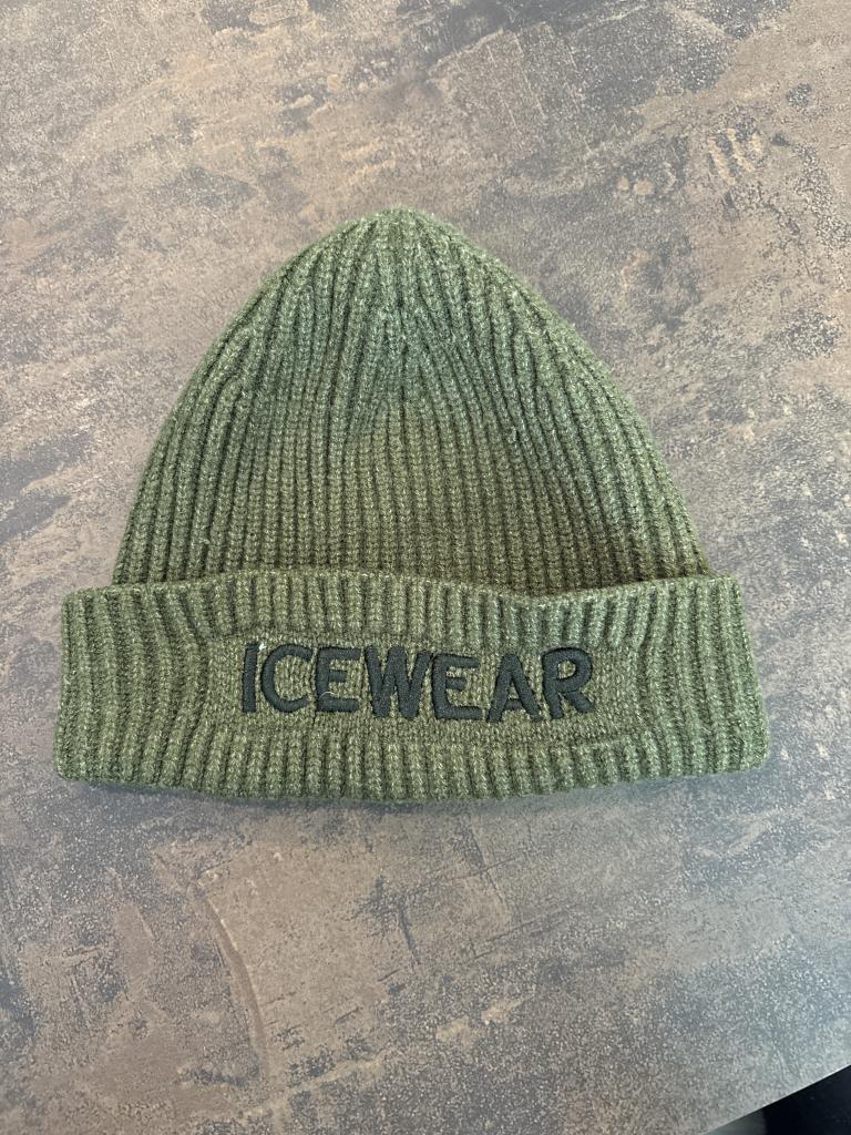 Ice wear húfa