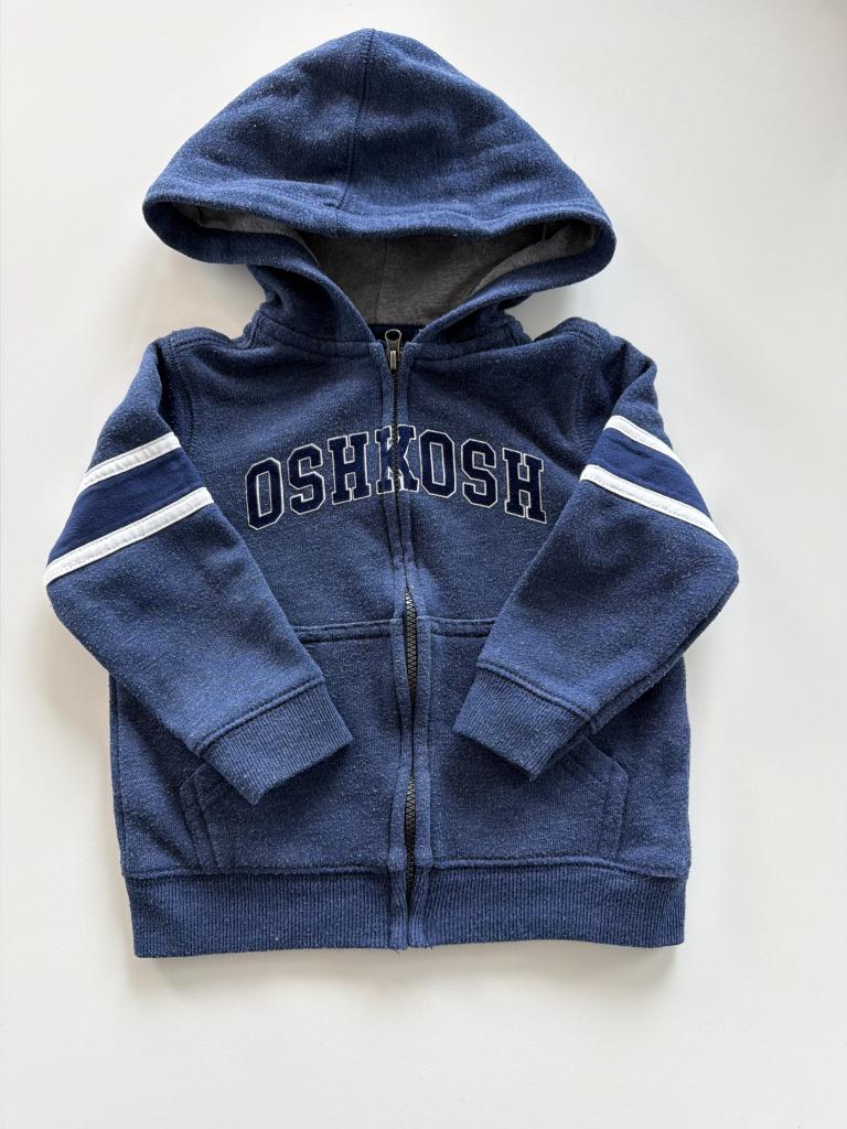 Oshkosh hettupeysa 18m
